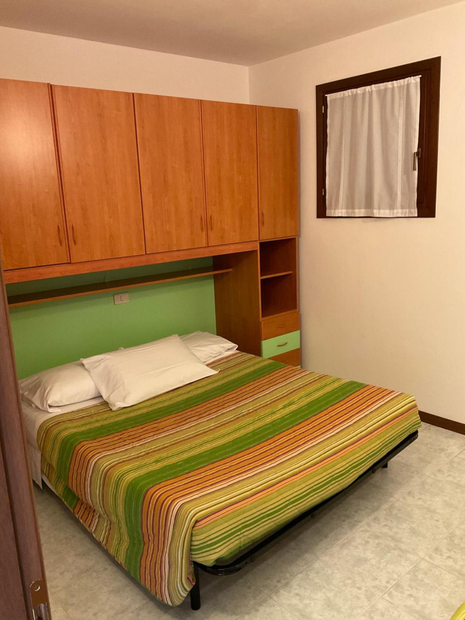 Hotel Apartments Villaggio Dei Fiori 4 Stars Luxury - Great Family Resort - Pet Friendly - With Hypermarket - Delivery Restaurant-Pizzeria - Room Breakfast With Supplement - Ultra Fast Wi-Fi - Play Area For Children - Olympic Swimming Pool - Parking كاوْرلي المظهر الخارجي الصورة