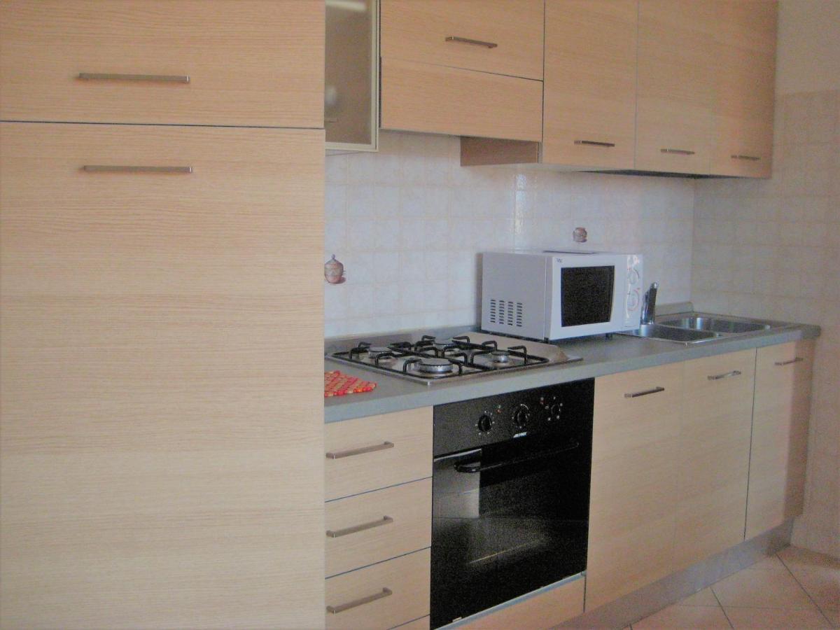 Hotel Apartments Villaggio Dei Fiori 4 Stars Luxury - Great Family Resort - Pet Friendly - With Hypermarket - Delivery Restaurant-Pizzeria - Room Breakfast With Supplement - Ultra Fast Wi-Fi - Play Area For Children - Olympic Swimming Pool - Parking كاوْرلي المظهر الخارجي الصورة